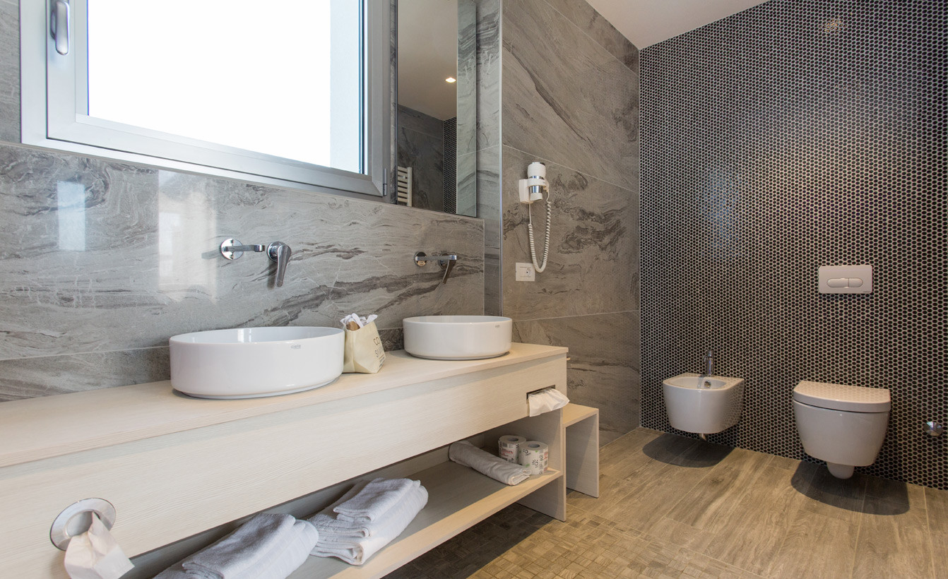 media.Suite-Infinity-2-Hotel-Savini-Igea-Marina