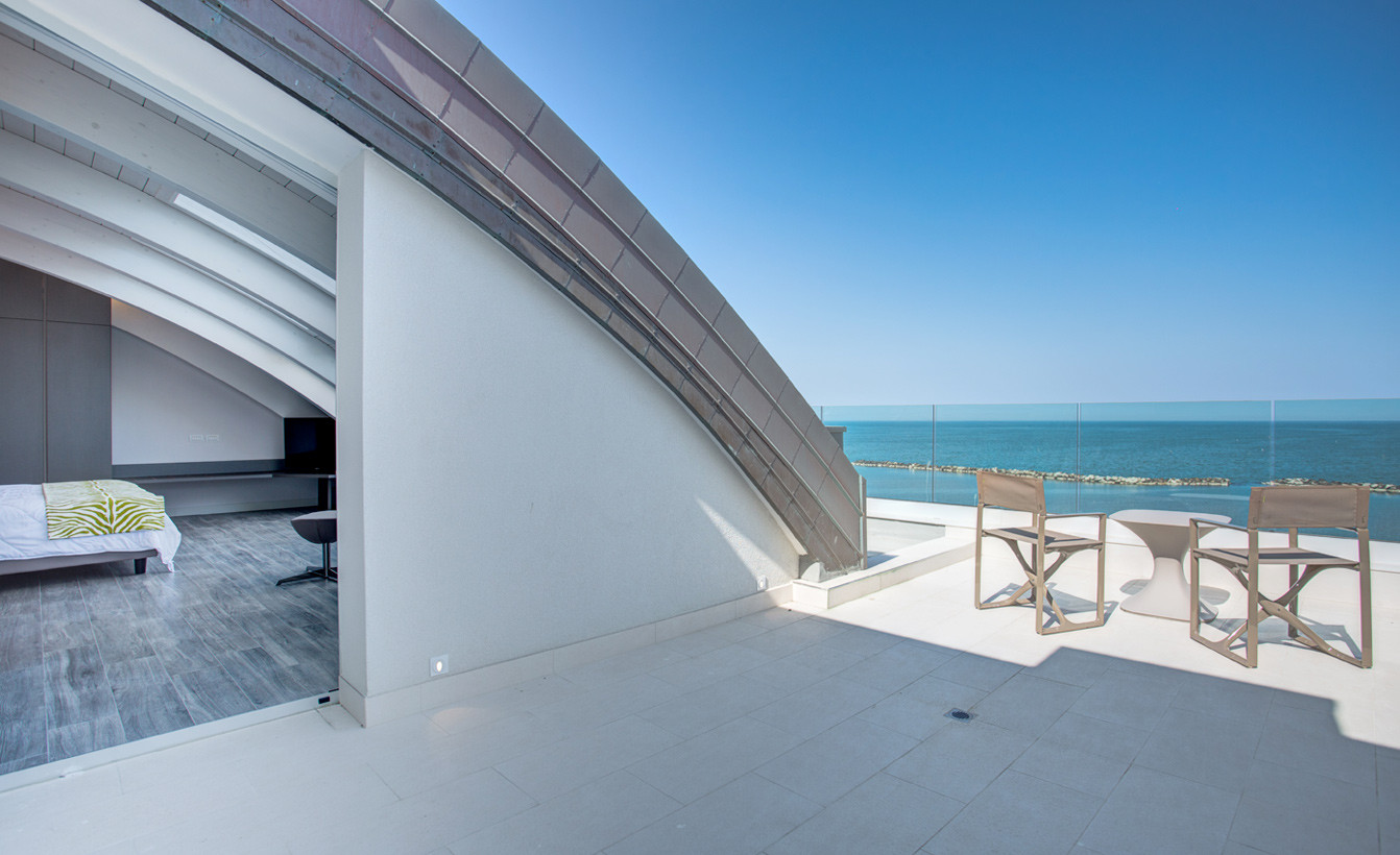 media.Suite-Infinity-9-Hotel-Savini-Igea-Marina