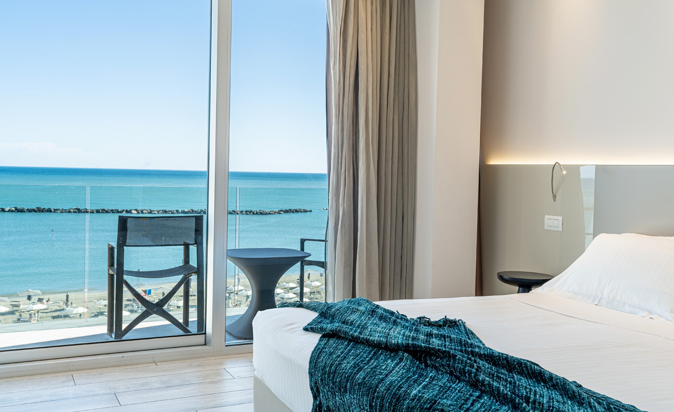 media.Camere-Panoramic-Doppia-2-Hotel-Savini-Igea-Marina
