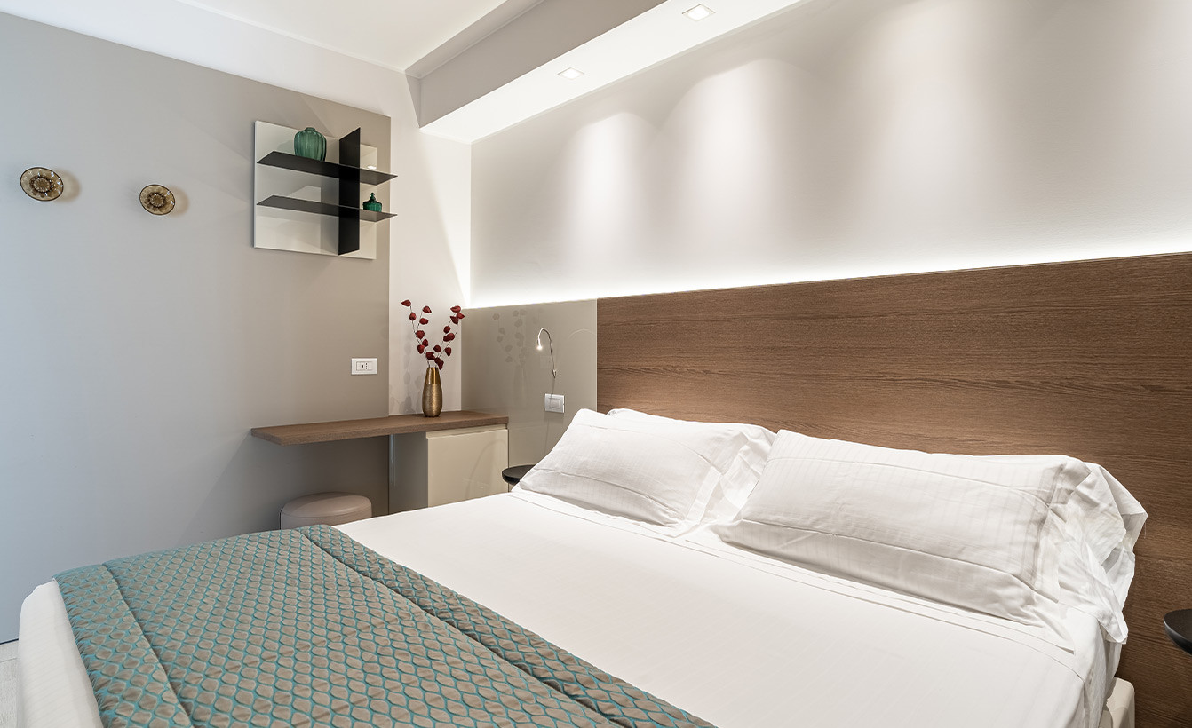 media.camere-delexu-family-4-1-hotel-savini-igea-marina