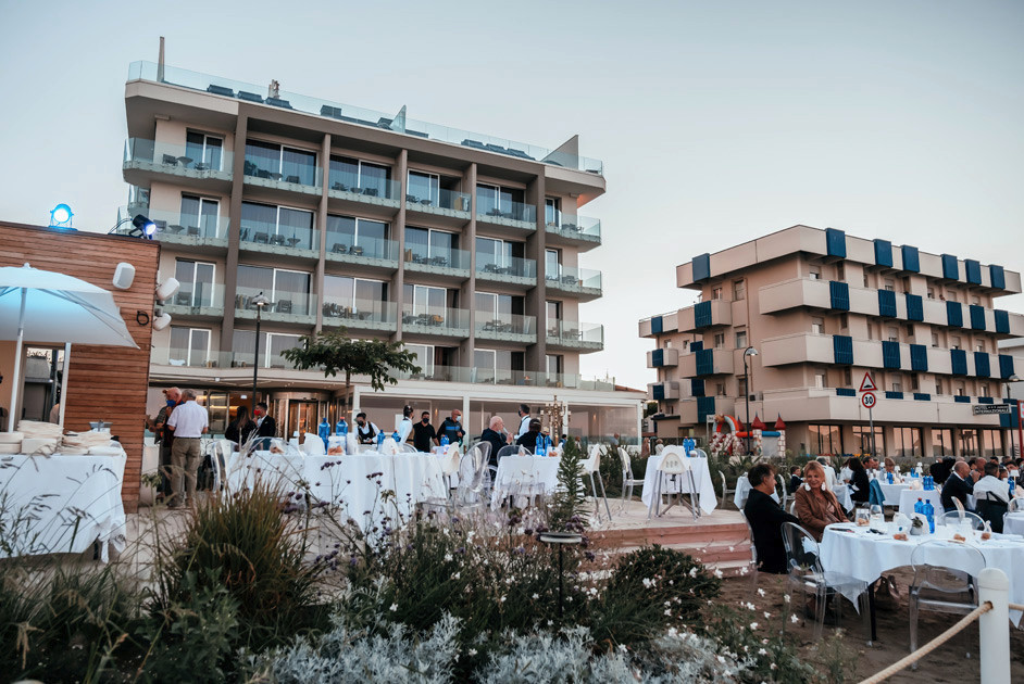 media.Gallery-Ristò-16-Hotel-Savini-Igea-Marina