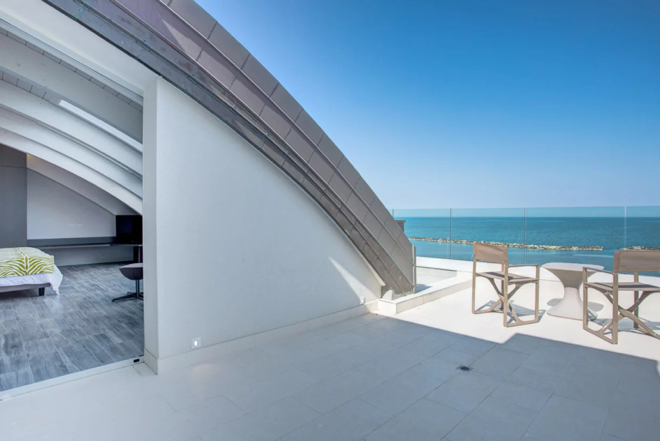 media.Suite-Infinity-9-Hotel-Savini-Igea-Marina