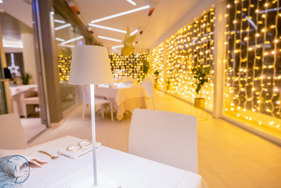 media.Gallery-Ristorante-17-Hotel-Savini-Igea-Marina