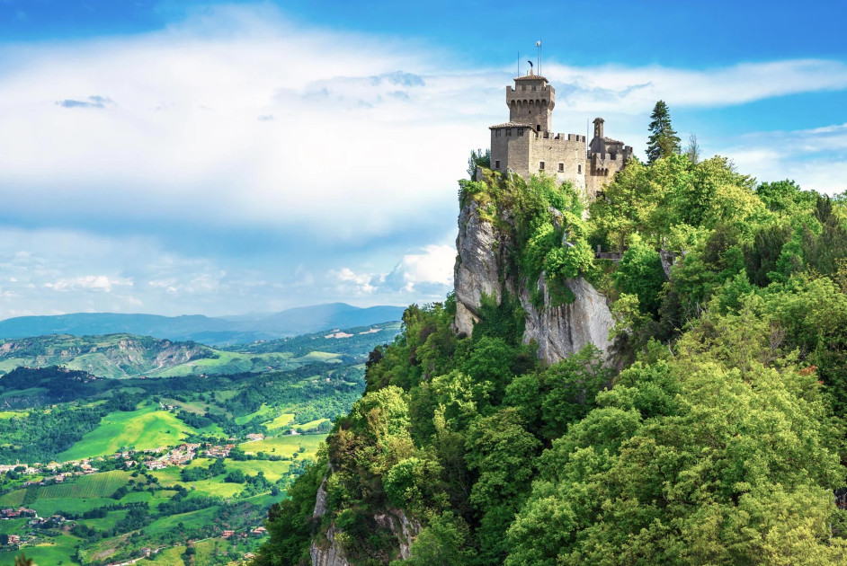 media.Slide-Entroterra-2-Hotel-Savini-Igea-Marina