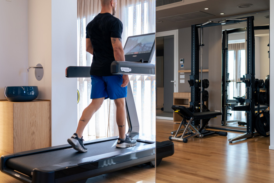 media.hotel-con-palestra-technogym-a-rimini