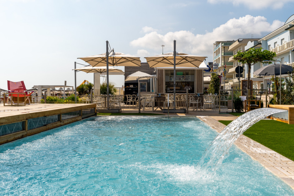 media.hotel-con-piscina-a-bellaria-igea-marina